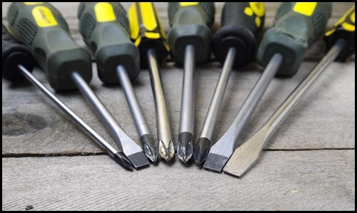 plumbing tools and equipments - screwdrivers