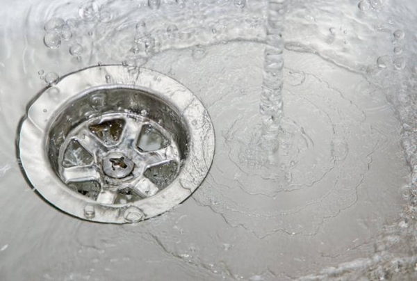 6 tips to stop off blocked drains inside your home - Featured