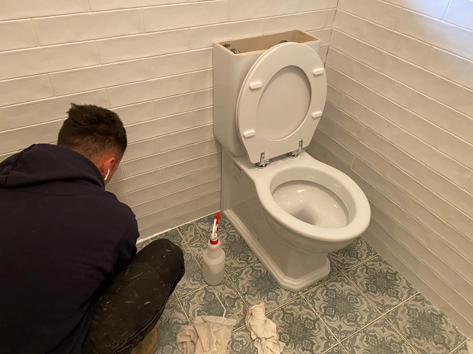 toilet installation plumber Sydney
